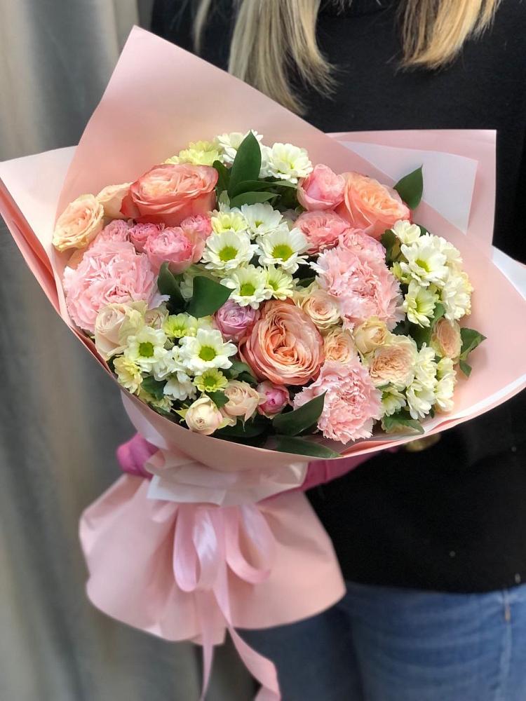 Букет цветов из: Гвоздики, Розы и Хризантемы в Павловске Воронежской области