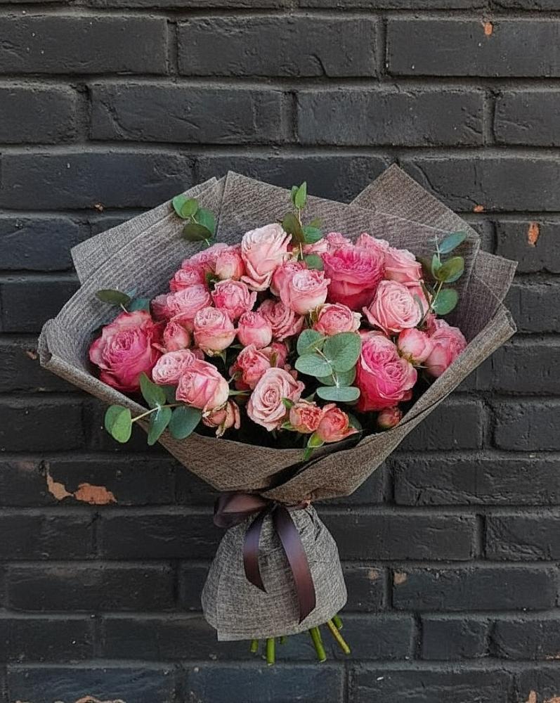 Букет цветов из: Розы в Павловске Воронежской области