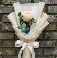 Букет цветов из:  Розы в Павловске Воронежской области
