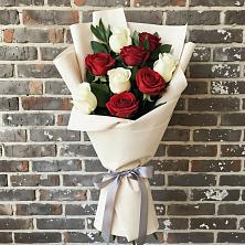 Букет цветов из:  Розы в Павловске Воронежской области