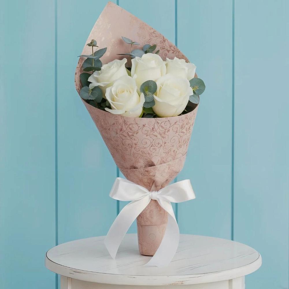 Букет цветов из: Розы в Павловске Воронежской области