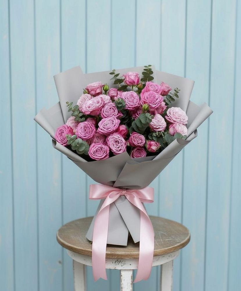 Букет цветов из: Розы в Павловске Воронежской области