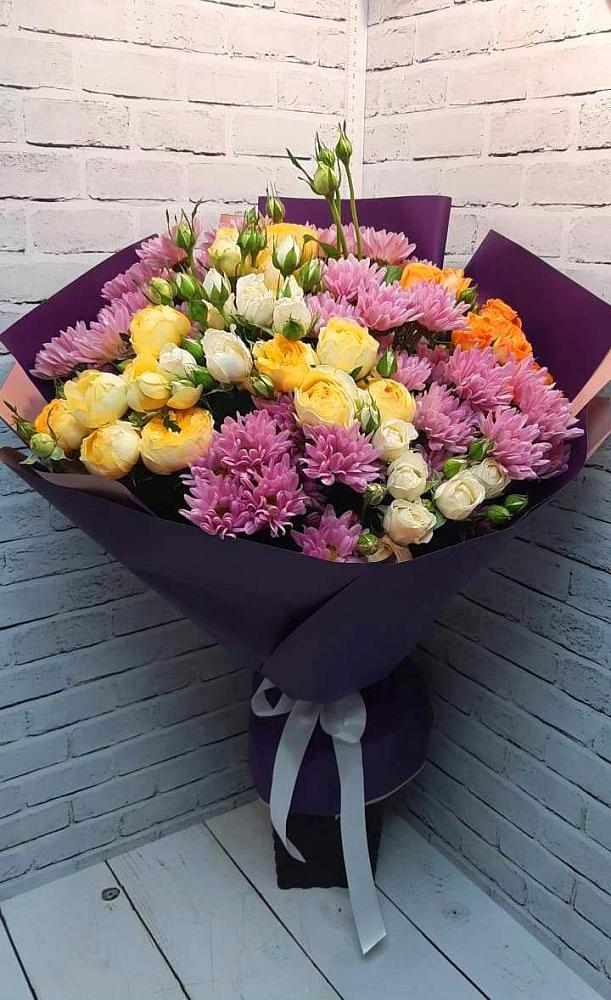 Букет цветов из: Хризантемы и Розы в Павловске Воронежской области