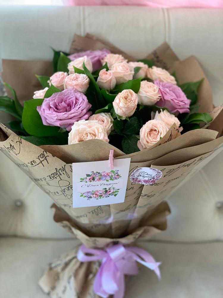 Букет цветов из: Розы в Павловске Воронежской области