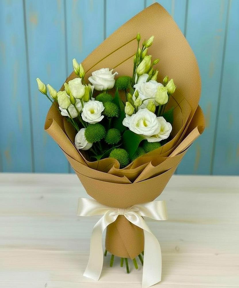 Букет цветов из: Хризантемы и Лизиантусы в Павловске Воронежской области