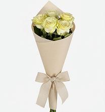 Букет цветов из:  Розы в Павловске Воронежской области