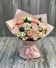 Букет цветов из:  Гвоздики, Розы и Хризантемы в Павловске Воронежской области