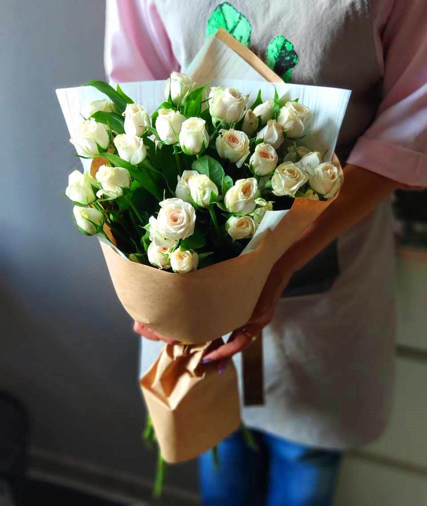 Букет цветов из: Розы в Павловске Воронежской области