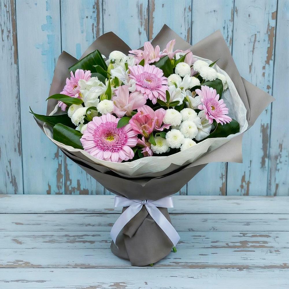 Букет цветов из: Герберы, Альстромерии и Хризантемы в Павловске Воронежской области