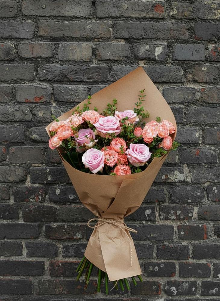 Букет цветов из: Розы в Павловске Воронежской области