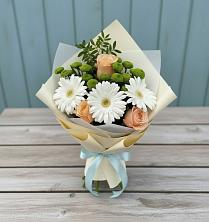 Букет цветов из:  Герберы, Розы и Хризантемы в Павловске Воронежской области