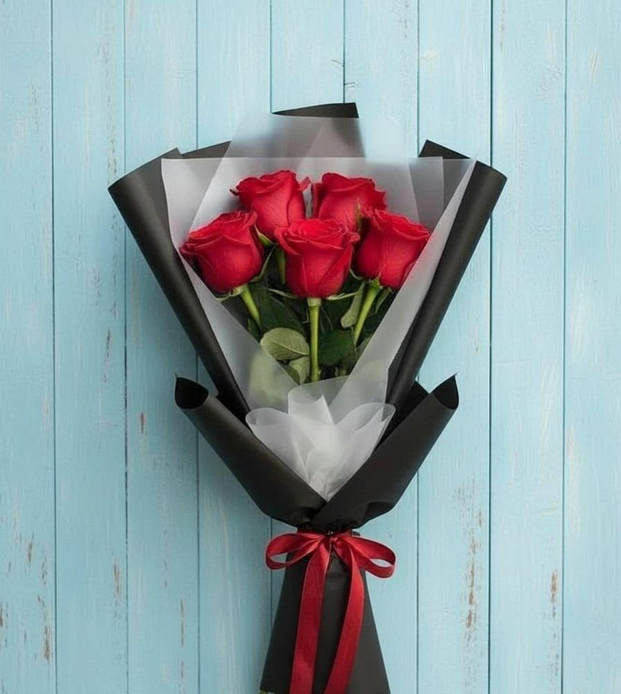 Букет цветов из: Розы в Павловске Воронежской области