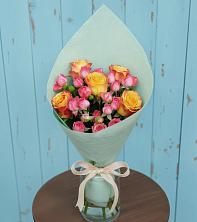 Букет цветов из:  Розы в Павловске Воронежской области
