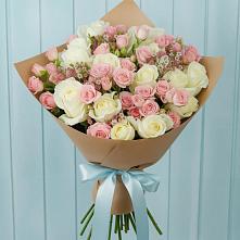 Букет цветов из:  Розы в Павловске Воронежской области